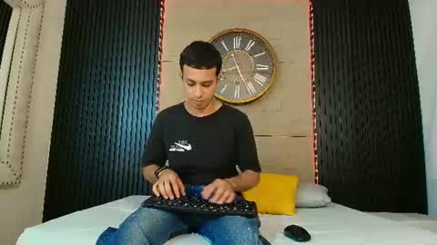 Snapshot of marcus_jeron chatting on 06.23.26 marcus_jeron online show from 06.23.26