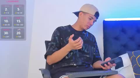 Snapshot of marcus_moreno chatting on 01.08.26 marcus_moreno online show from 01.08.26