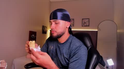 Snapshot of marcus_soler chatting on 05.15.26 marcus_soler online show from 05.15.26