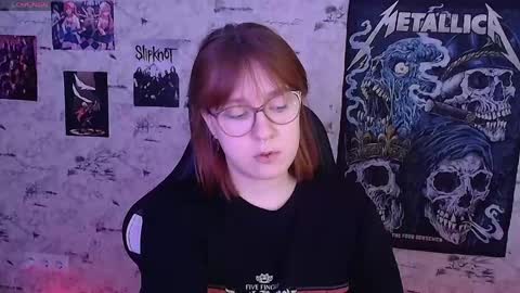 Snapshot of margaret_red chatting on 05.13.26 Margaret online show from 05.13.26
