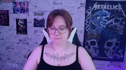 Snapshot of margaret_red chatting on 05.21.26 Margaret online show from 05.21.26