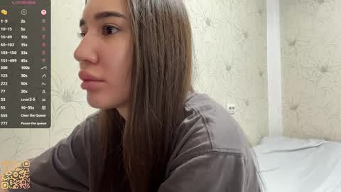 Snapshot of margaretawieczorek chatting on 06.10.26 Emily online show from 06.10.26