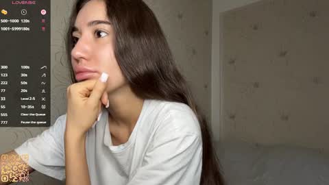Snapshot of margaretawieczorek chatting on 06.14.26 Emily online show from 06.14.26