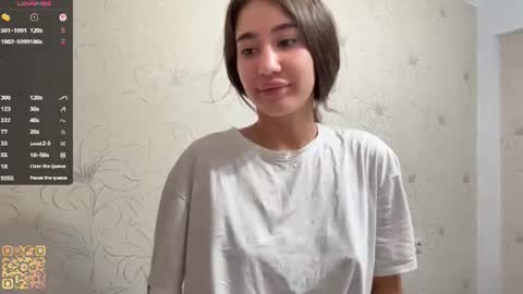 Snapshot of margaretawieczorek chatting on 07.25.26 Emily online show from 07.25.26