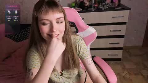 Snapshot of margot_pink chatting on 07.09.26 Margotmy wish list is below online show from 07.09.26