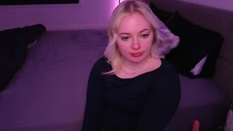 margot_robbie7 online show from 02.11.26