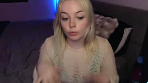 margot_robbie7 online show from 07.08.26