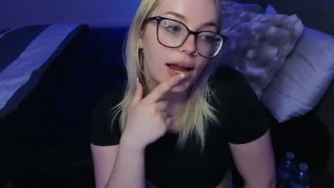 margot_robbie7 online show from 07.22.26