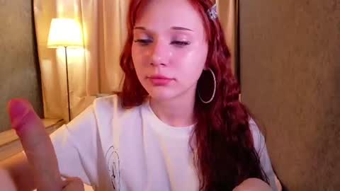 Snapshot of margoviento chatting on 06.10.26 Margo online show from 06.10.26