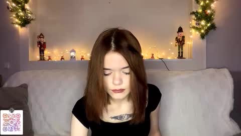 Snapshot of margueritecarrauza chatting on 12.22.25 Lina online show from 12.22.25