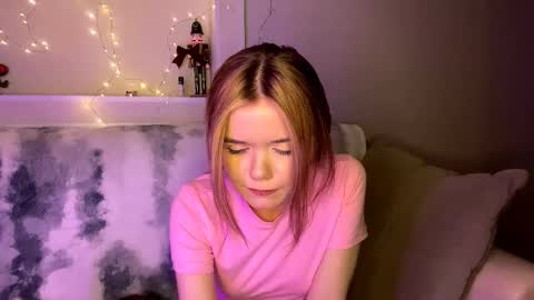 Snapshot of margueritecarrauza chatting on 02.24.26 Lina online show from 02.24.26