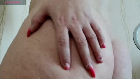 Mari online show from 04.10.26