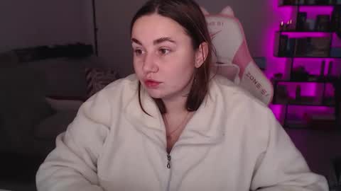 mari moore online show from 12.15.25