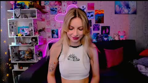 Snapshot of maria_hunt chatting on 02.06.25 Maria online show from 02.06.25