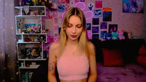 Snapshot of maria_hunt chatting on 03.05.25 Maria online show from 03.05.25