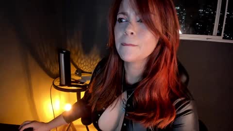 Maria Isabell  online show from 02.03.25