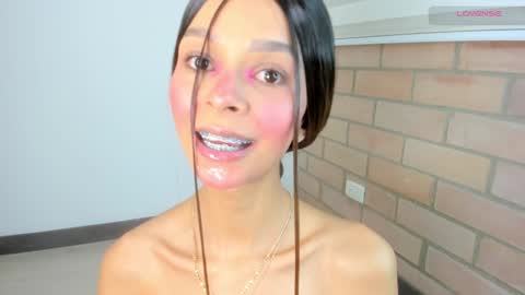 S O F I A  model independent online show from 12.23.24