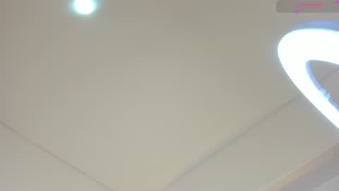 S O F I A  model independent online show from 02.01.25