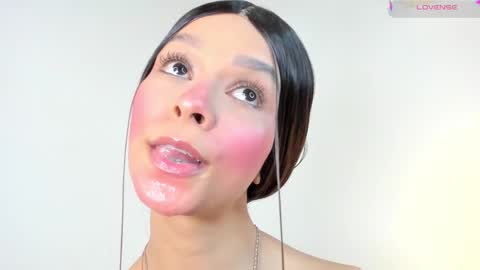 S O F I A  model independent online show from 02.28.25