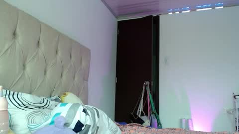 Vicky online show from 10.09.25