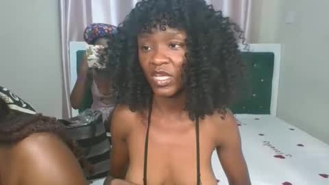 Snapshot of mariahsexy4u chatting on 02.15.26 mariahsexy4u online show from 02.15.26