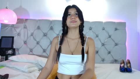 Snapshot of mariajosewalker chatting on 12.07.24 Mariana Guerra online show from 12.07.24