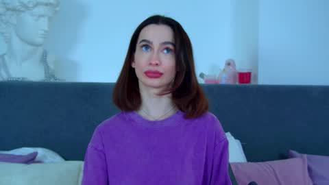 MariaMenson online show from 02.10.25