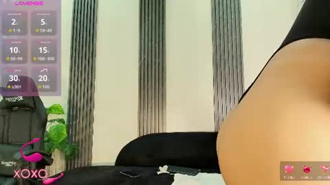 Snapshot of marian_lux chatting on 07.22.26 MARIAN online show from 07.22.26
