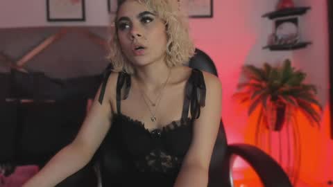 Marian online show from 04.08.26