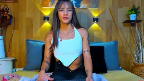 Mariana Angel online show from 05.04.26