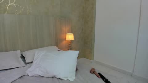 Mariana Allen online show from 02.11.25