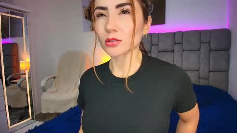 Mariana Gomez online show from 11.07.25