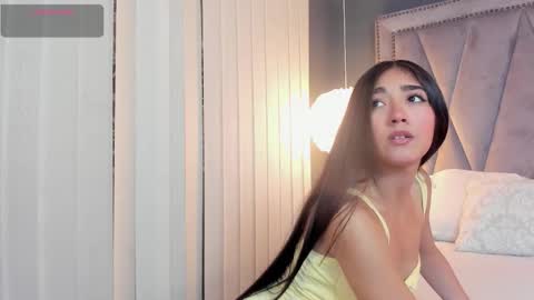 Snapshot of mariana_kalo chatting on 10.15.25 Mariana online show from 10.15.25