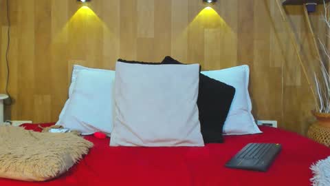 Mariana Angel online show from 03.11.26