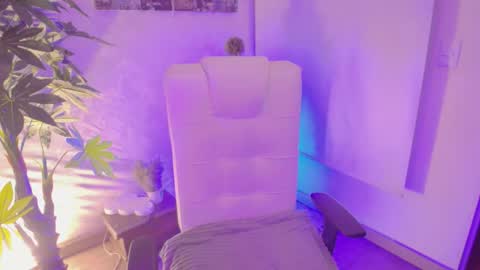 Snapshot of marianaaaa777 chatting on 11.08.25 Vane online show from 11.08.25