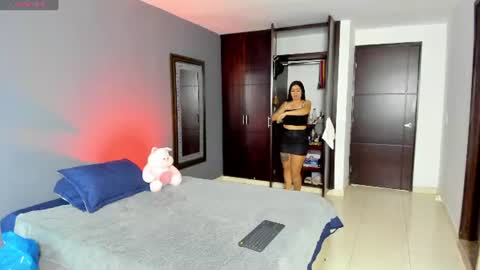 MARIANA Y VALENTINA online show from 07.22.26