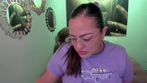 Mariana Lopez online show from 05.25.26
