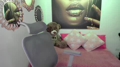 Mariana Lopez online show from 06.06.26