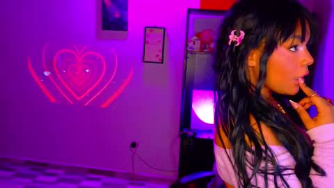 Mariana Prada online show from 10.25.25