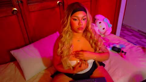 Mariana Prada online show from 11.23.25