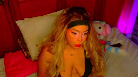 Mariana Prada online show from 11.29.25