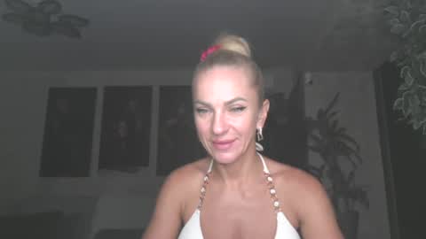 Snapshot of marianna1977 chatting on 07.29.26 marianna1977 online show from 07.29.26