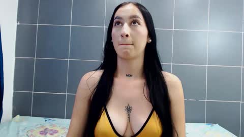 Mariangel online show from 10.16.25