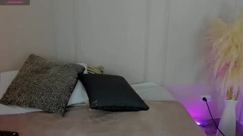 Maria Pettit online show from 01.16.26