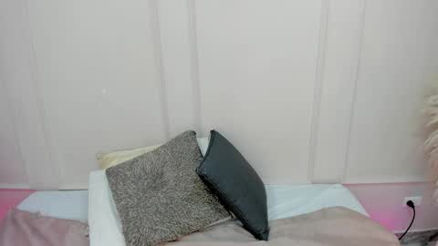 Maria Pettit online show from 02.26.26