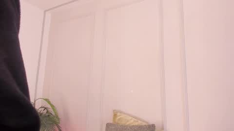 Maria Pettit online show from 03.27.26