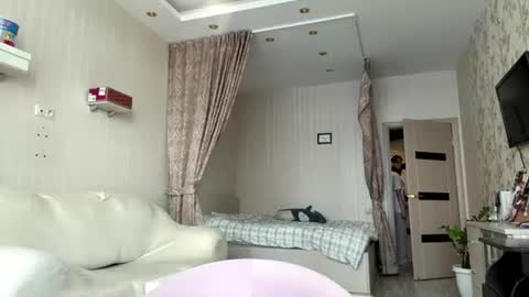 Jenny online show from 07.26.26