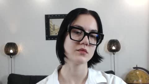 Marie Fitch online show from 11.28.25