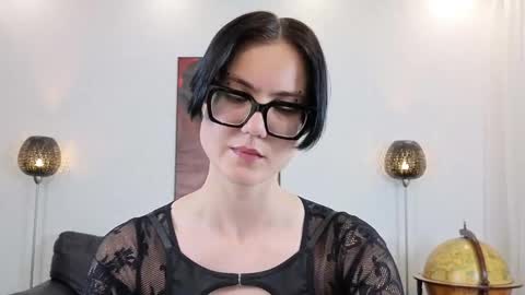 Snapshot of marie_fitch chatting on 04.22.26 Marie Fitch online show from 04.22.26