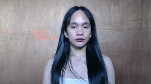 Snapshot of marie_lopez chatting on 12.23.24 yourdreamgirl  MARIE  online show from 12.23.24